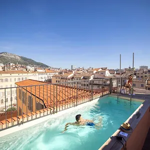 L'eautel Centre Port Hotel
